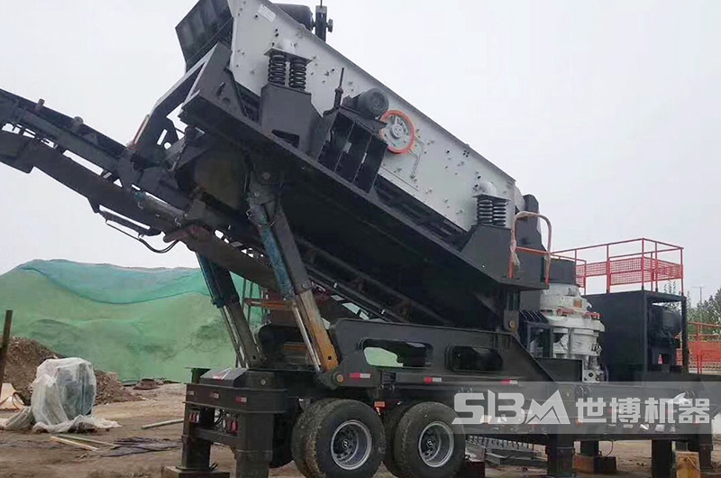 廣東客戶環(huán)保鵝卵石破碎現(xiàn)場(chǎng)