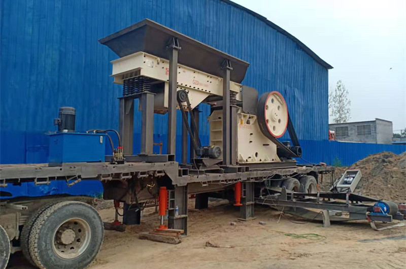 簡(jiǎn)易移動(dòng)巖石破碎站，二手車(chē)架改裝