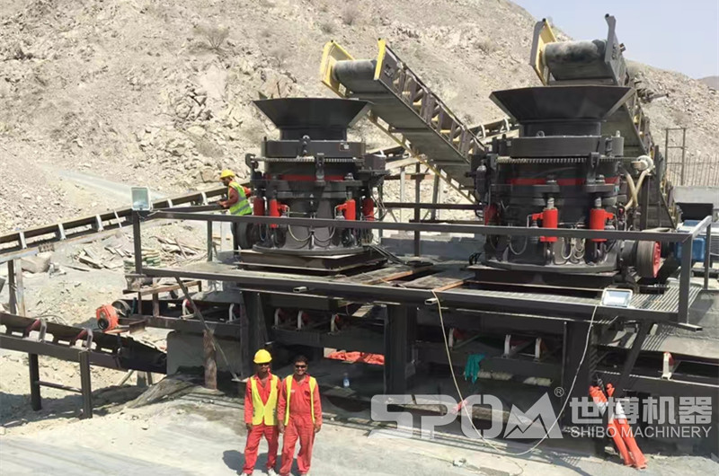 圖5，兩臺(tái)二破圓錐破碎機(jī)