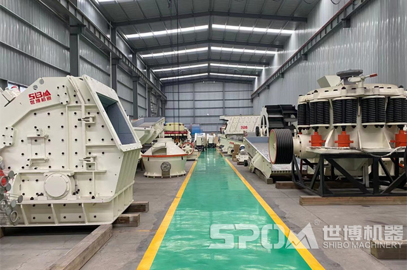 各種破碎機 世博廠家破碎機車間實拍