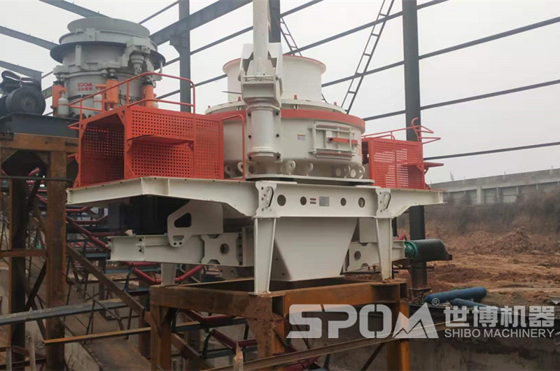 制砂機(jī)，在玄武巖制砂生產(chǎn)線中制砂整形