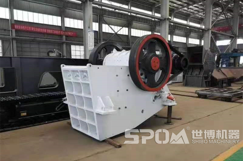 破碎石英石，推薦顎式破碎機